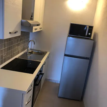 Green Apartment